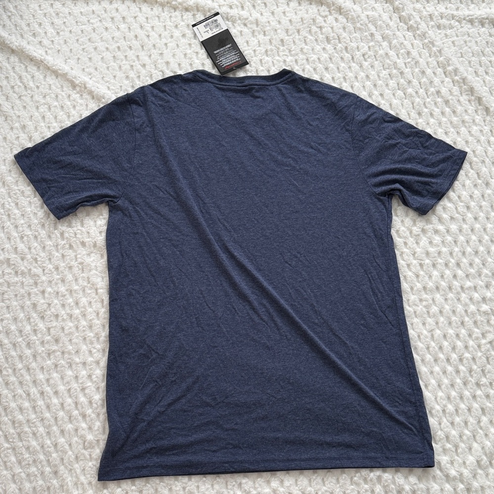Oakley Shirt-Authentic-NWT - Picture 7 of 7